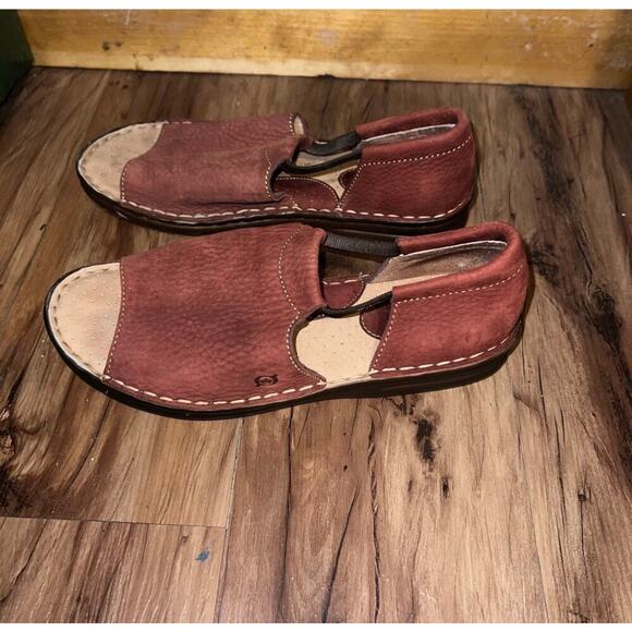 Amazon.com | BORN Women 90’s Vintage Born women’s Cove Leather Open Toe Sandal Light Brown Size 9.5
